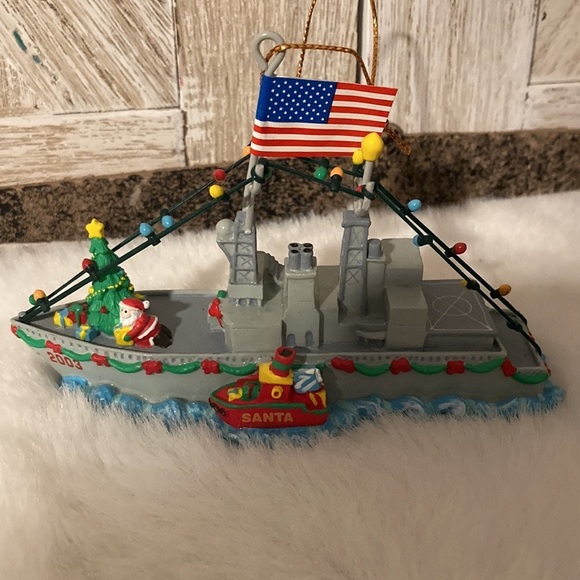 Vintage 2003 American Greetings Christmas at Sea—Eighth in a Series Ornament - Picture 1 of 11
